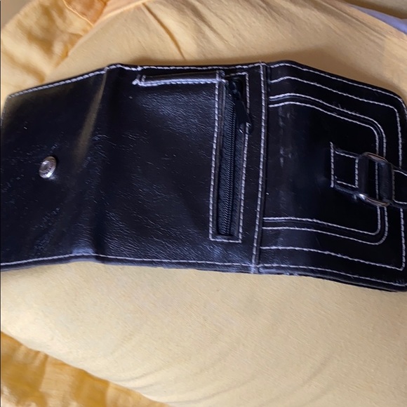 WHITE STAG Black Tri-fold Wallet - Picture 2 of 14